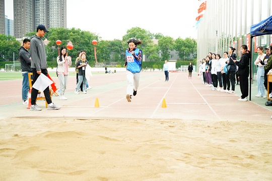 ede11d6091c74c009b4ade38a97a117b.jpg 222.jpg